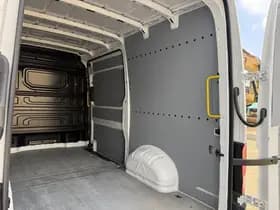 Volkswagen Crafter thumbnail 13