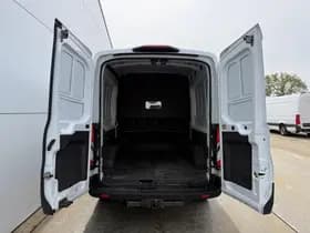 Ford Transit thumbnail 11