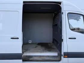 Mercedes-Benz Sprinter thumbnail 9