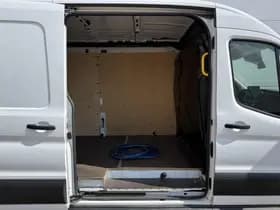 Ford E transit thumbnail 10