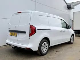 Mercedes-Benz eCitan thumbnail 3