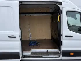 Ford E transit 68kwh 184pk thumbnail 10