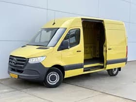 Mercedes-Benz Sprinter thumbnail 2