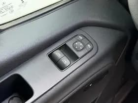 Mercedes-Benz Sprinter thumbnail 27