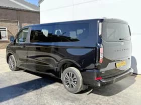 Ford Tourneo Custom thumbnail 2