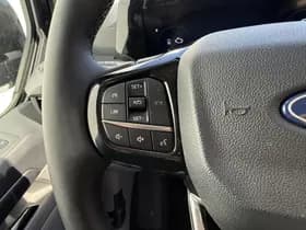 Ford Tourneo Custom thumbnail 22