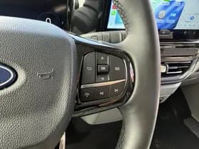 Ford Tourneo Custom thumbnail 23