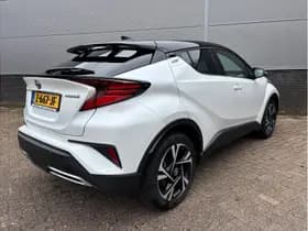 Toyota C-HR 2.0 Hybrid Dynamic Stoel thumbnail 16