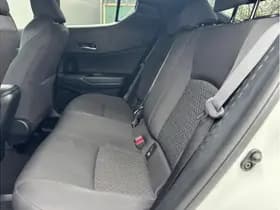 Toyota C-HR 2.0 Hybrid Dynamic Stoel thumbnail 10