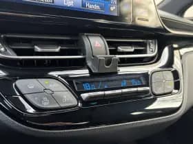 Toyota C-HR 1.8 Hybrid Dynamic Limited thumbnail 11