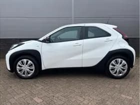 Toyota Aygo X 1.0 Vvt-I Mt Play thumbnail 2