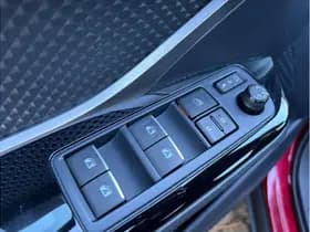 Toyota C-HR 1.8 Hybrid Style Ultimate Trekhaak Zeer Compleet ! thumbnail 16