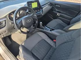 Toyota C-HR 1.8 Hybrid Dynamic thumbnail 4