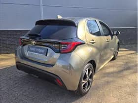 Toyota Yaris 1.5 Hybrid 115 First Edition Demonstratie Auto ! thumbnail 2