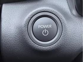 Toyota Yaris 1.5 Hybrid 115 First Edition Demonstratie Auto ! thumbnail 17