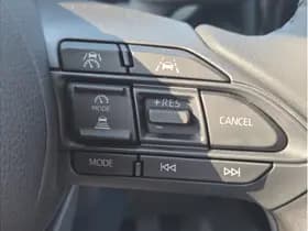 Toyota Yaris 1.5 Hybrid 115 First Edition Demonstratie Auto ! thumbnail 21