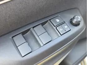 Toyota Yaris 1.5 Hybrid 115 First Edition Demonstratie Auto ! thumbnail 22