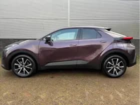 Toyota C-HR 1.8 Hybrid 140 Dynamic Demo thumbnail 5