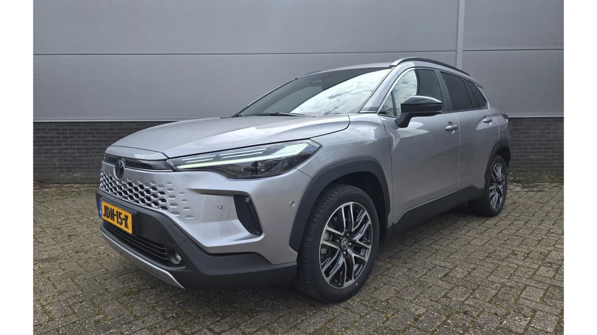 Toyota Corolla Cross Hybrid 180 Executive, Demonstratie Auto — foto 1