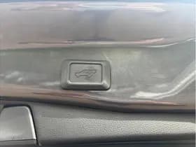 Toyota RAV4 thumbnail 10