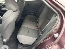 Toyota C-HR thumbnail 13