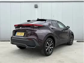 Toyota C-HR thumbnail 5