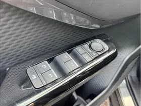 Toyota Urban Cruiser Dynamic 61 Kwh Demonstratie Auto ! thumbnail 16