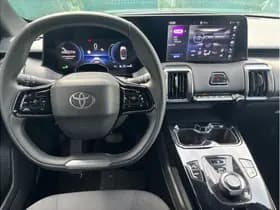 Toyota Urban Cruiser Dynamic 61 Kwh Demonstratie Auto ! thumbnail 4