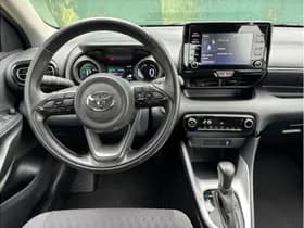 Toyota Yaris 1.5 Hybrid Dynamic thumbnail 4