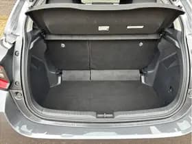 Toyota Yaris 1.5 Hybrid Dynamic thumbnail 6