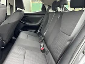 Toyota Yaris 1.5 Hybrid Dynamic thumbnail 9