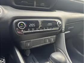 Toyota Yaris thumbnail 15