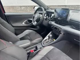 Toyota Yaris thumbnail 17