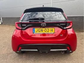 Toyota Yaris thumbnail 6