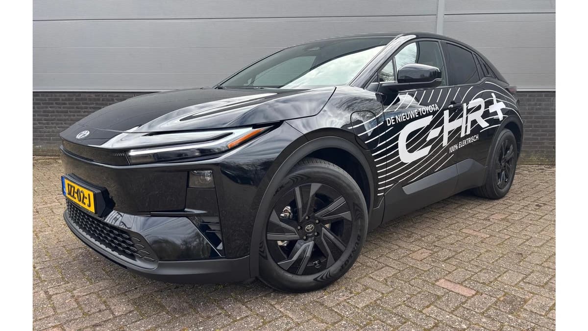 Toyota C-HR First Edition 77 Kwh Demonstratie Auto ! — foto 1