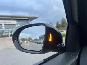 Volkswagen T-Roc 1.5 TSI R-Line Business thumbnail 18