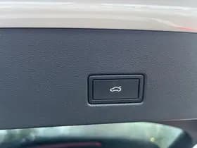 Volkswagen T-Roc 1.5 TSI R-Line Business thumbnail 26