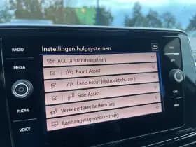 Volkswagen T-Roc 1.5 TSI R-Line Business thumbnail 27