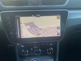 Skoda Superb Combi 1.4 TSI iV Business Edition Plus thumbnail 23