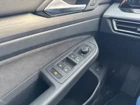 Volkswagen Golf 1.4 eHybrid Style thumbnail 25