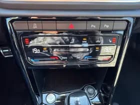 Volkswagen T-Roc 1.5 TSI R-Line thumbnail 22