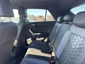 Volkswagen T-Roc 1.5 TSI R-Line thumbnail 8