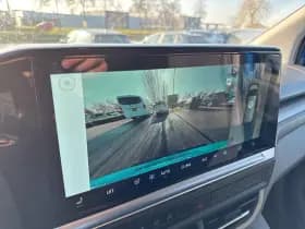 Volkswagen E-Transporter Caravelle 32 L2H1 Style 64 kWh thumbnail 25