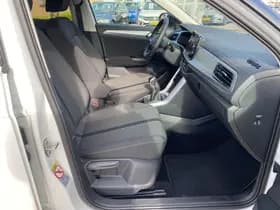 Volkswagen T-Roc thumbnail 7