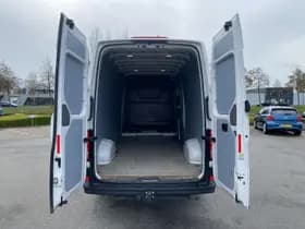 Volkswagen Crafter 35 2.0 TDI L4H3 thumbnail 6