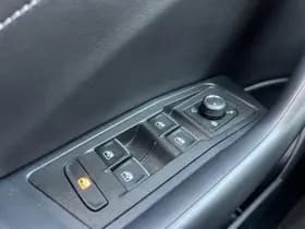 Volkswagen T-Roc thumbnail 16