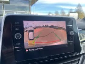 Volkswagen T-Roc thumbnail 23