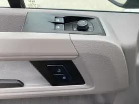 Volkswagen Crafter 35 2.0 TDI L3H2 thumbnail 16