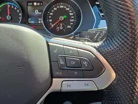 Volkswagen Passat thumbnail 17