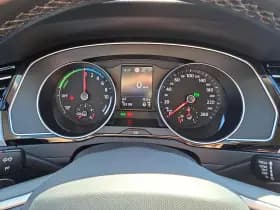 Volkswagen Passat thumbnail 7